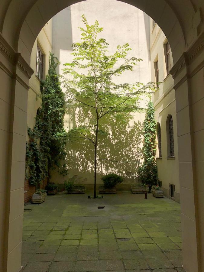 Urania Apartament
